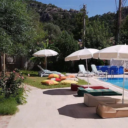 Zeus Turunc Otel 3*