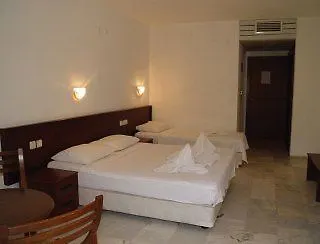 Zeus Turunc Otel 3*